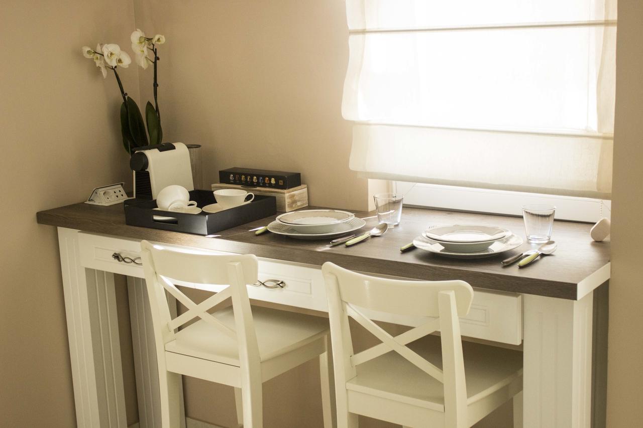 Lux New White Apartment Novi Sad Buitenkant foto