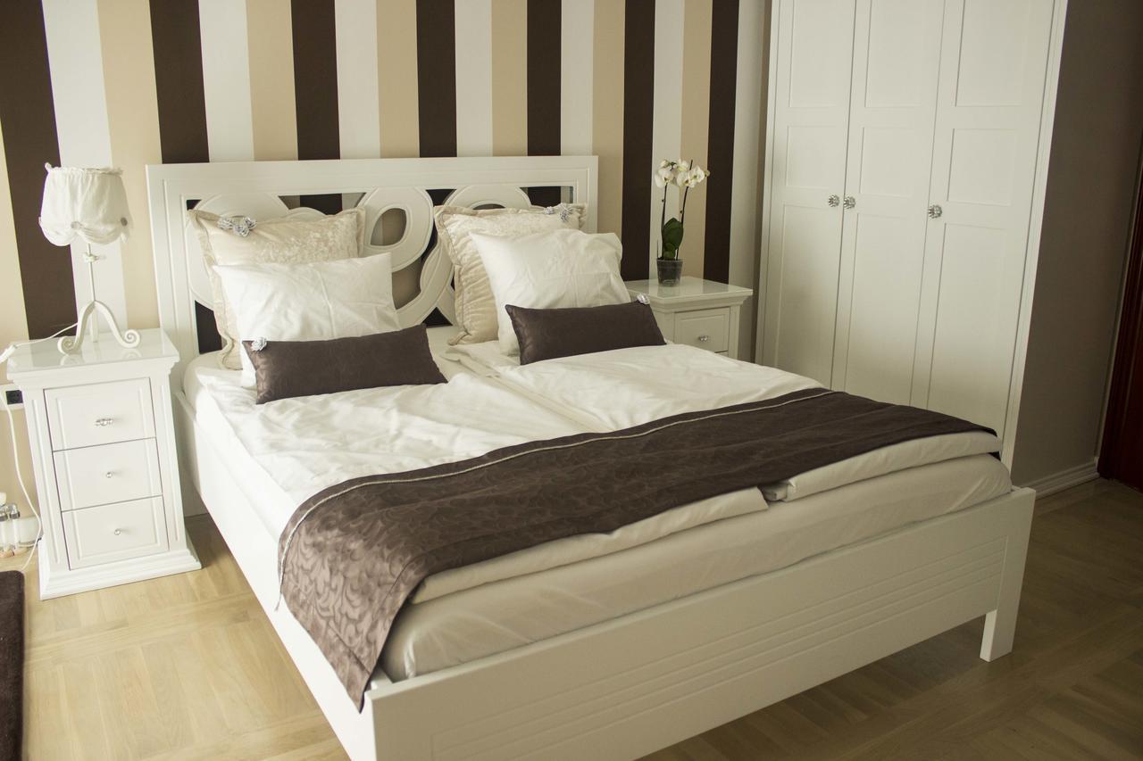 Lux New White Apartment Novi Sad Buitenkant foto